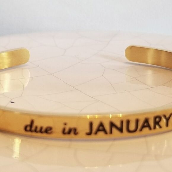 January Soon To Be Mommy Due In Engraved Bracelet - Picture 6 of 10